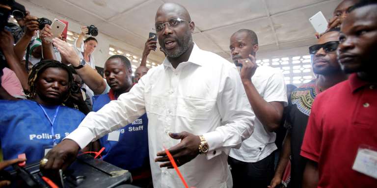 Liberia: En choisissant l’ex femme de Charles Taylor comme co-listière, George Weah perd le soutien de ses anciens coéquipiers