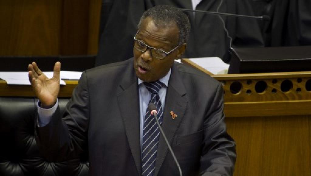 Le leader zoulou Mangosuthu Buthelezi quitte la vie politique sud-africaine
