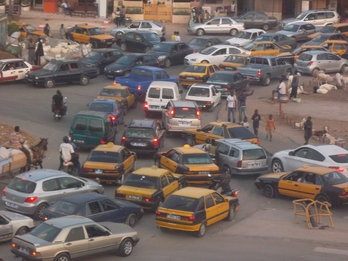 Dakar – Les 20h que perd un passager chaque semaine dans…