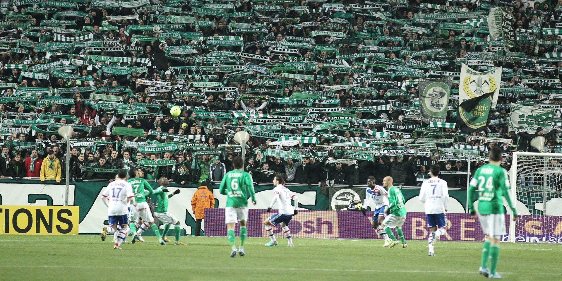 Ligue 1 : Lyon humilie St Etienne (5-0), le match interrompu à 5 minutes de la fin