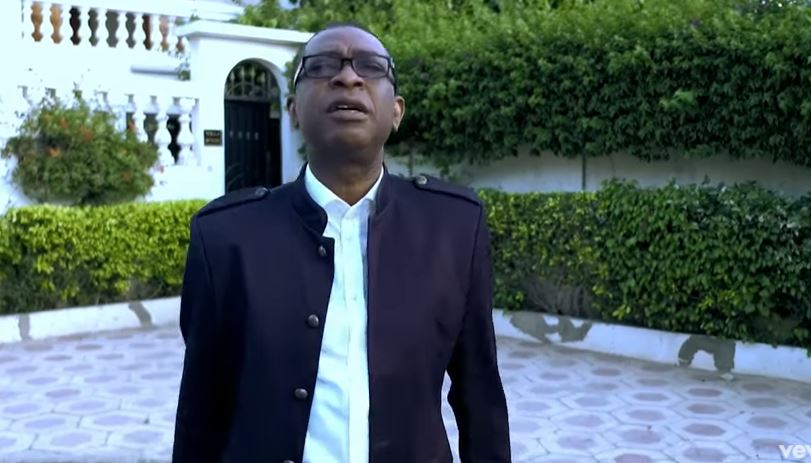 Vidéo – Youssou Ndour :  Mbeugël is All (Version remix)  ft. Toumani Diabate