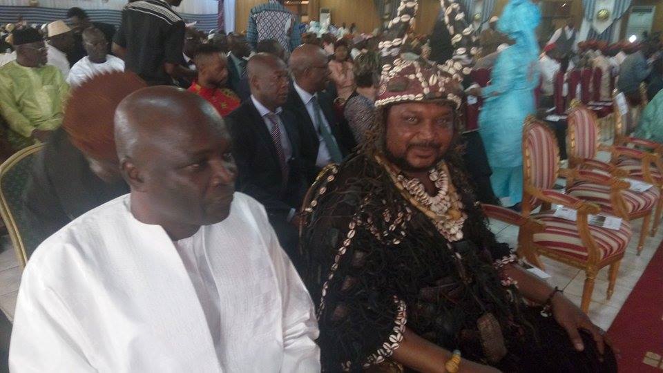 Arrêt sur image: Harouna Dia et le chef des « dozos » à la cérémonie de remise du « prix Macky Sall pour le dialogue »