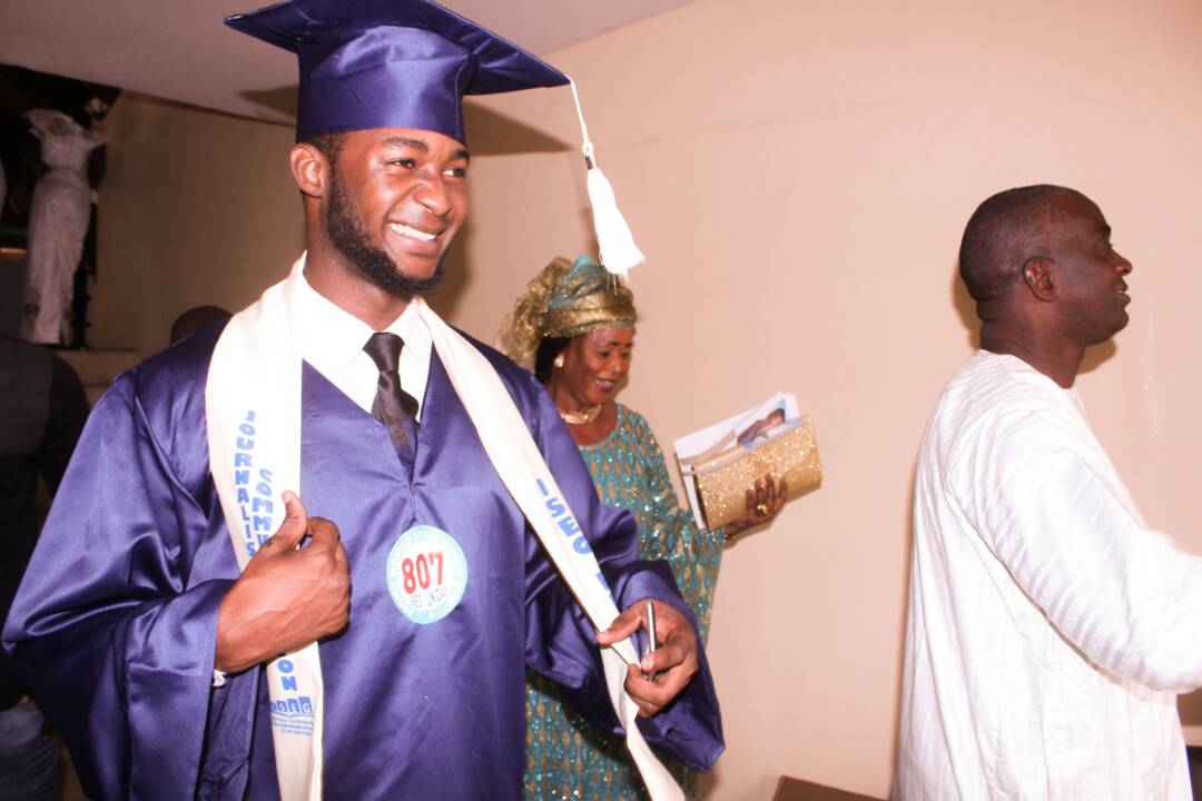 (02 photos) : Saer, le nouveau diplômé de la série Pod et Marichou