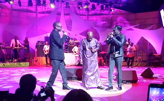 Vidéo: L’émouvant hommage de Youssou Ndour à Omar Pène