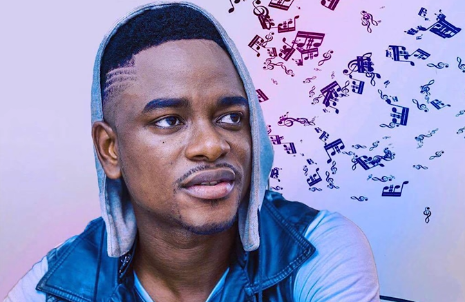 Vidéo: Bril Fight 4 reprend à merveille «Joyeux anniversaire» de Sidiki Diabaté en Wolof