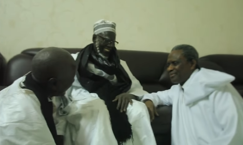 Vidéo – Gamou : Ziar de Serigne Modou Kara auprès de Serigne Mountakha – Regardez !