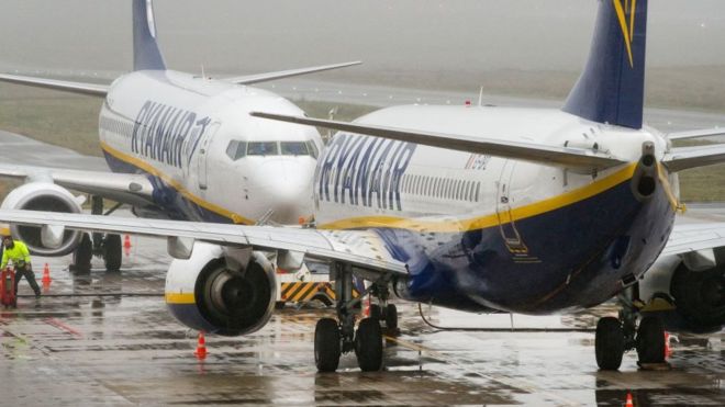 Insolite – Espagne: Un passager s’installe sur l’aile d’un avion