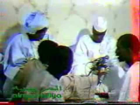 Vidéo: Il y a 39 ans, Prière à Touba de Sekou Touré…