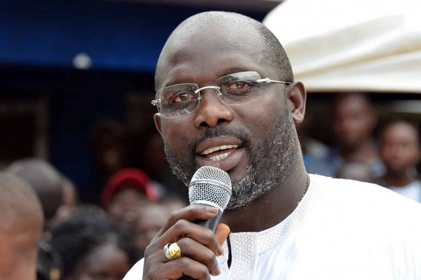 George Weah va réduire son salaire de 25%…