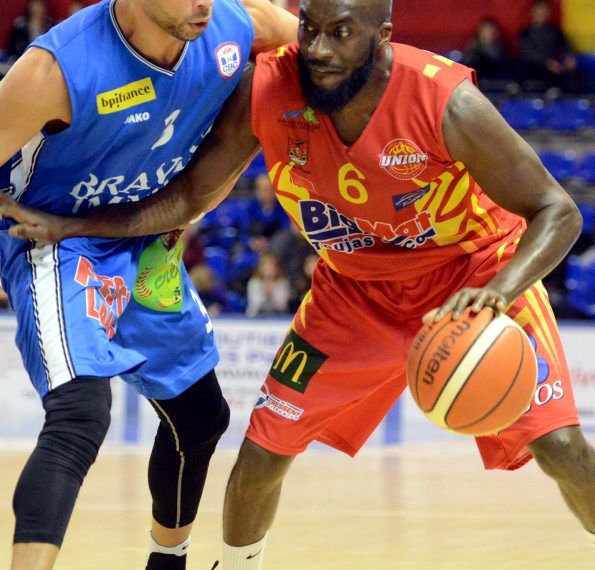 Basket – Xane d’Almeida: « Ma présence sur le terrain permet à mes camarades d’être meilleurs »