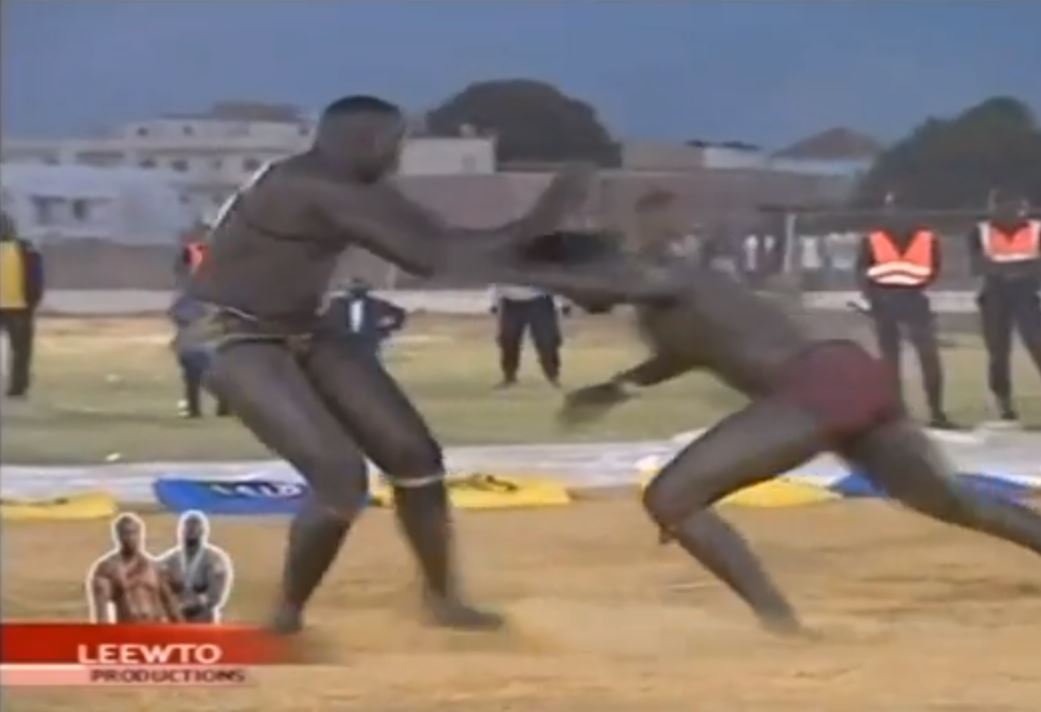 Lutte – Petit Aladji terrasse deux fois Bébé As