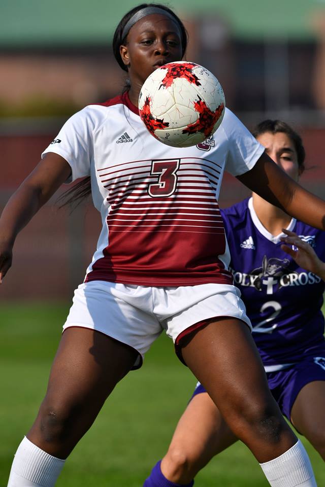 Vidéo – Foot féminin – Fatou Barry s »amuse » au jongle