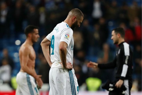 Jean-Pierre Papin tacle Benzema