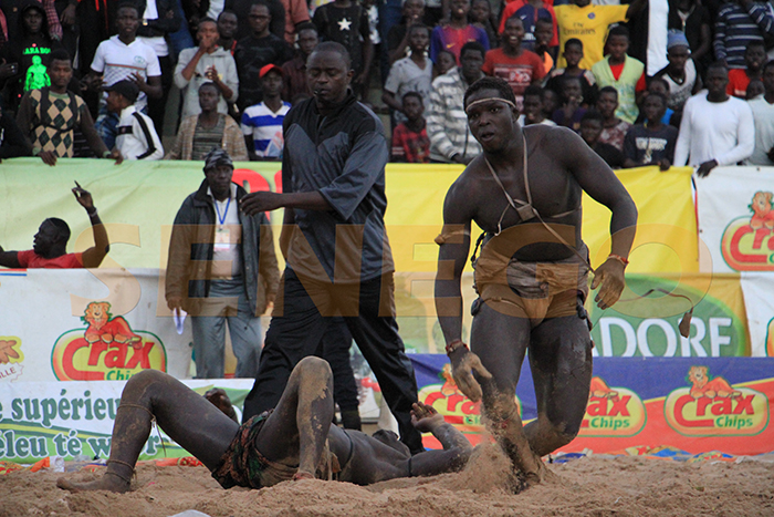 (20 photos) – Pape Mbaaye « pirate » Ndongo Lô. Suivez la scène