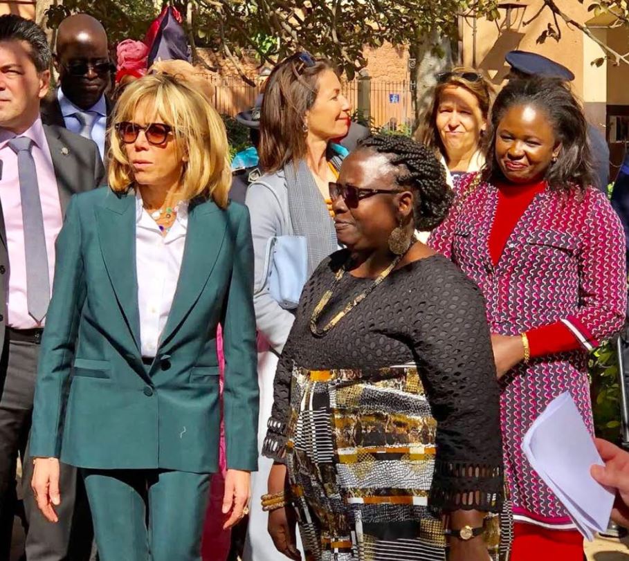 Brigitte Macron à Gorée – Rose Angèle Faye à l’honneur