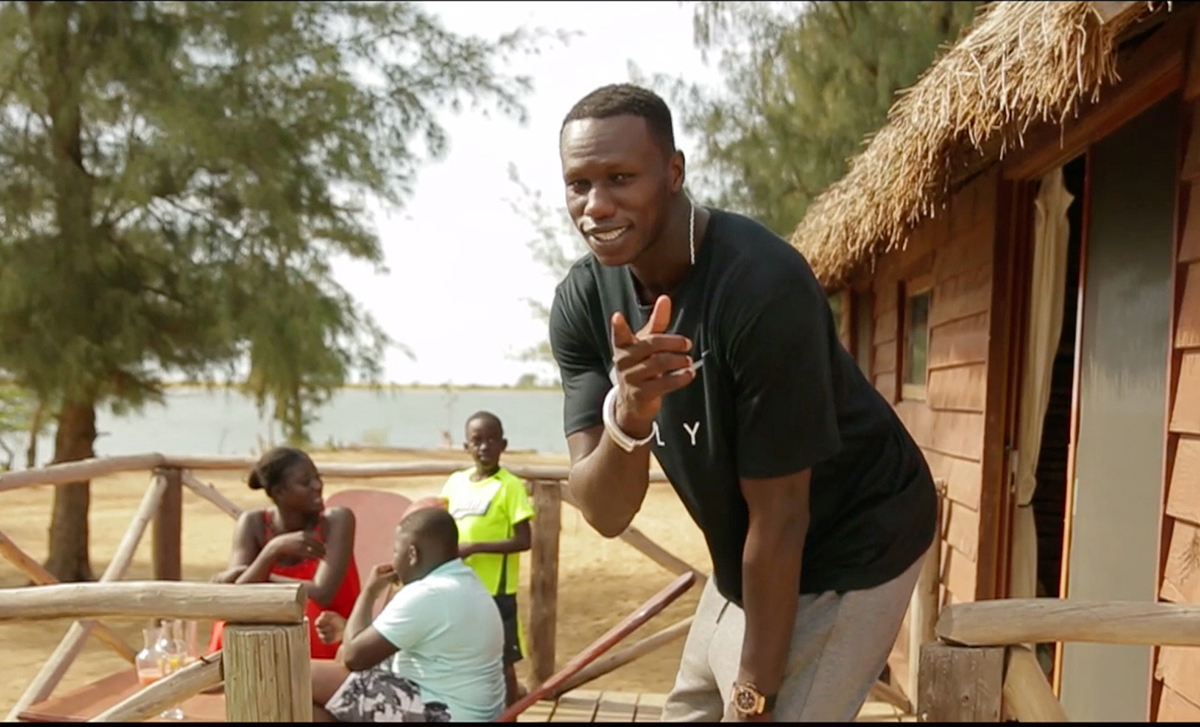 Vidéo: « Sortez de chez vous, et partez en vacance avec votre famille visiter le Sénégal » dixit Gorgui DIENG. Regardez