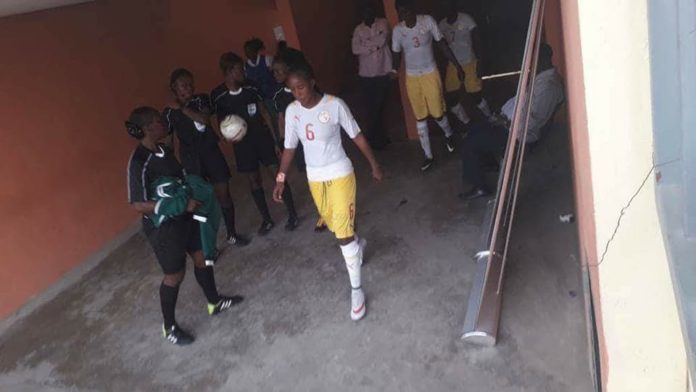 (02 Photos) Foot – Tournoi UFOA B Dames: Les lionnes ont joué avec des maillots Puma!