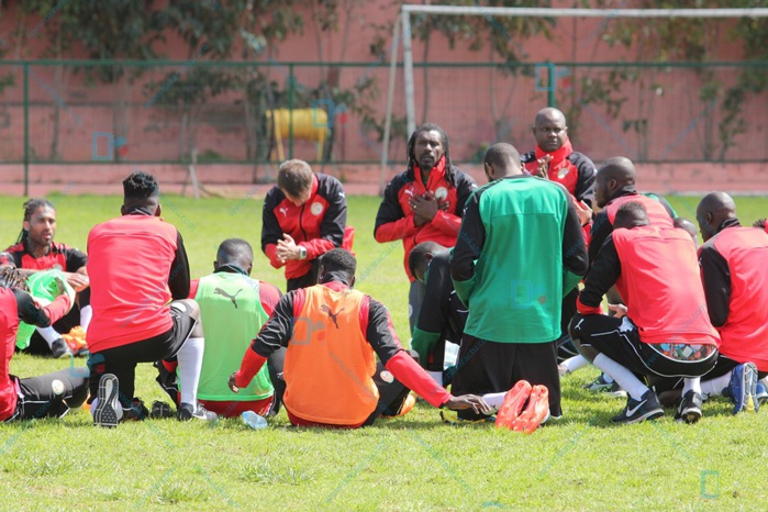 Vidéo: Deuxième séance d'entraînement des Lions au Maroc