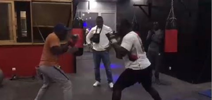 Vidéo : Balla Gaye 2 en pleine forme prépare Gris Bordeaux… Regardez