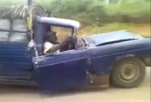 Vidéo :  A la découverte de la voiture la plus extraordinaire de l’Afrique. Regardez !