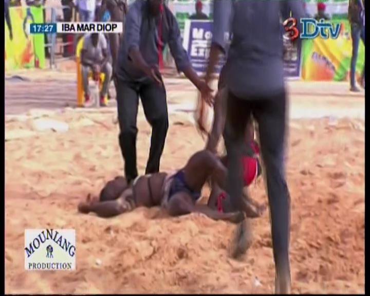 Vidéo – Lutte: Maladio a pris le meilleur sur ALy 3