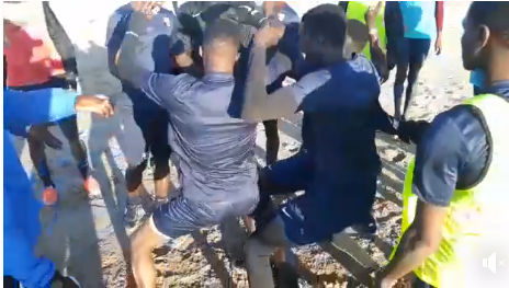 Vidéo: Pendant que les dirigeants de Berkane essayent de les déstabiliser, les Grenats s’amusent à la plage