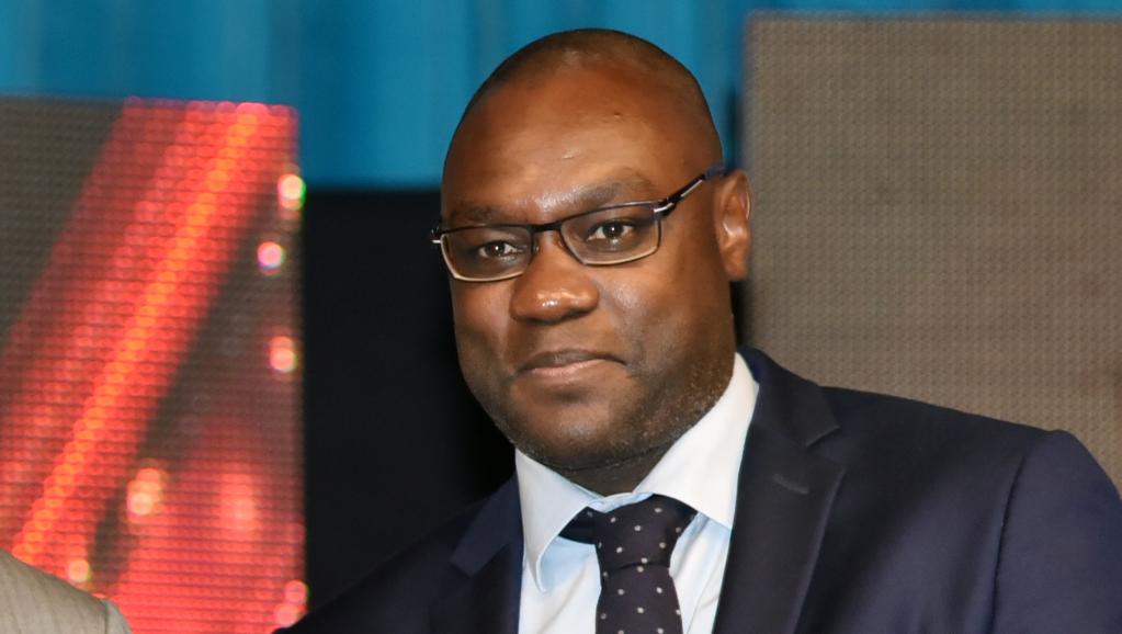 Seedorf & Kluivert – Patrick Mboma: « Je suis étonné que le Cameroun choisisse deux hommes qui n’ont jamais travaillé…”