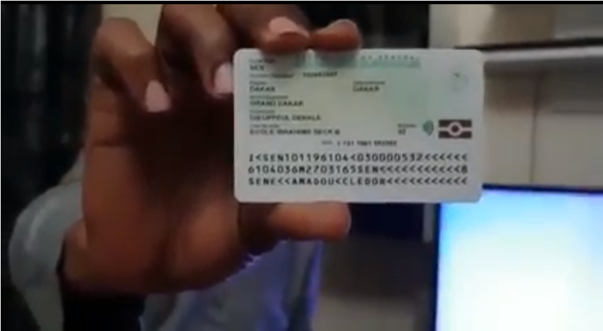 Vidéo: « Comment à travers les cartes d’identité biométriques, le gouvernement compte truquer … »