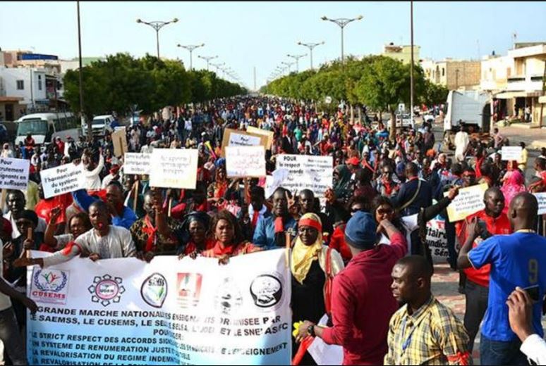 Les enseignants défient le préfet et maintiennent leur marche  à Ziguinchor