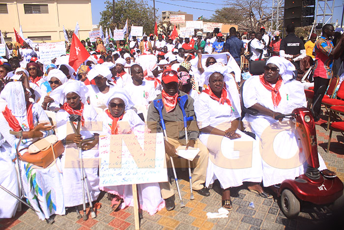 (45 photos) – Fête du travail: Le 1er mai à Dakar, regardez le défilé