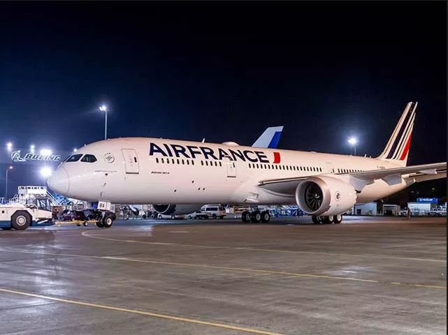 Les passagers du vol Air France…fustigent le manque de respect de la compagnie…