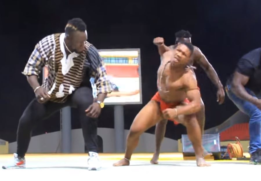 Vidéo – Arène nationale – Boy Niang en précurseur