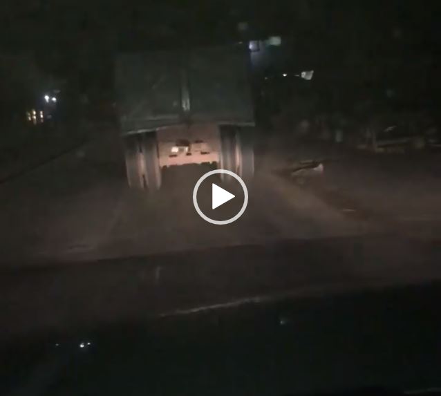 Vidéo – Insécurité: Des camions qui roulent la nuit sans feux…Regardez!