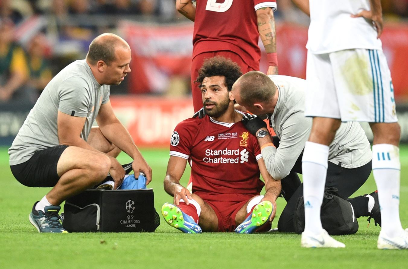 LDC – Jürgen Klopp: « Mohamed Salah est sérieusement blessé, il est admis à l’hôpital… »