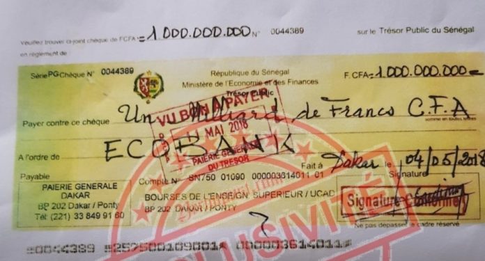 Paiement des bourses – Fallou Sène sauvé si l’Etat, Ecobank et le milliard F CFA…