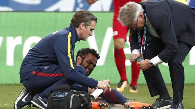 Officiel : Dani Alves forfait pour la Coupe du Monde !