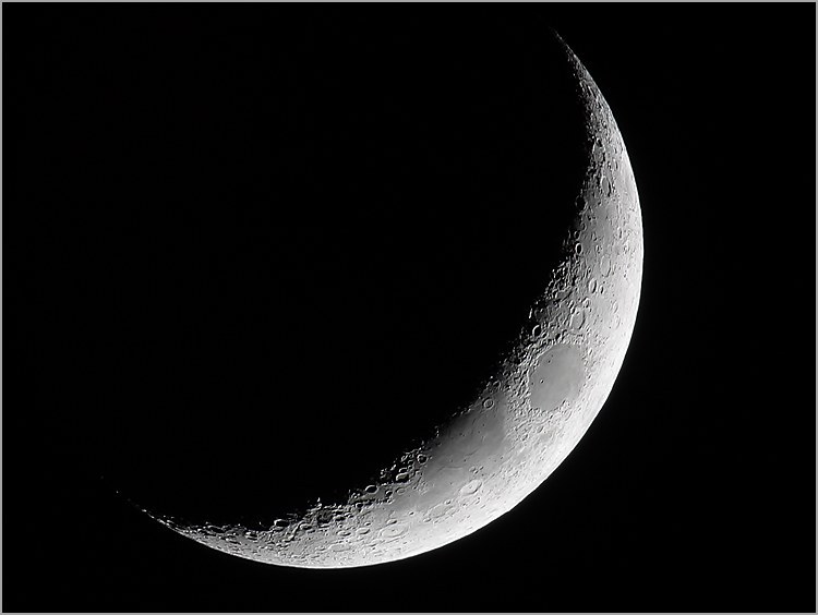 Enfin! Un accord sur les règles d’observation du croissant lunaire a été trouvé.
