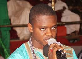 Vidéo : Sadbou Samb reprend « Mbegeul is all » de Youssou Ndour pour chanter le Prophète