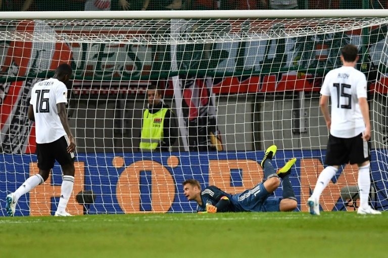 Vidéo: Le premier but encaissé par Neuer, après 13 mois et demi