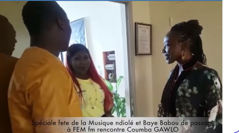 Vidéo: Ndiolé et Baye Babou chez Coumba Gawlo pour…