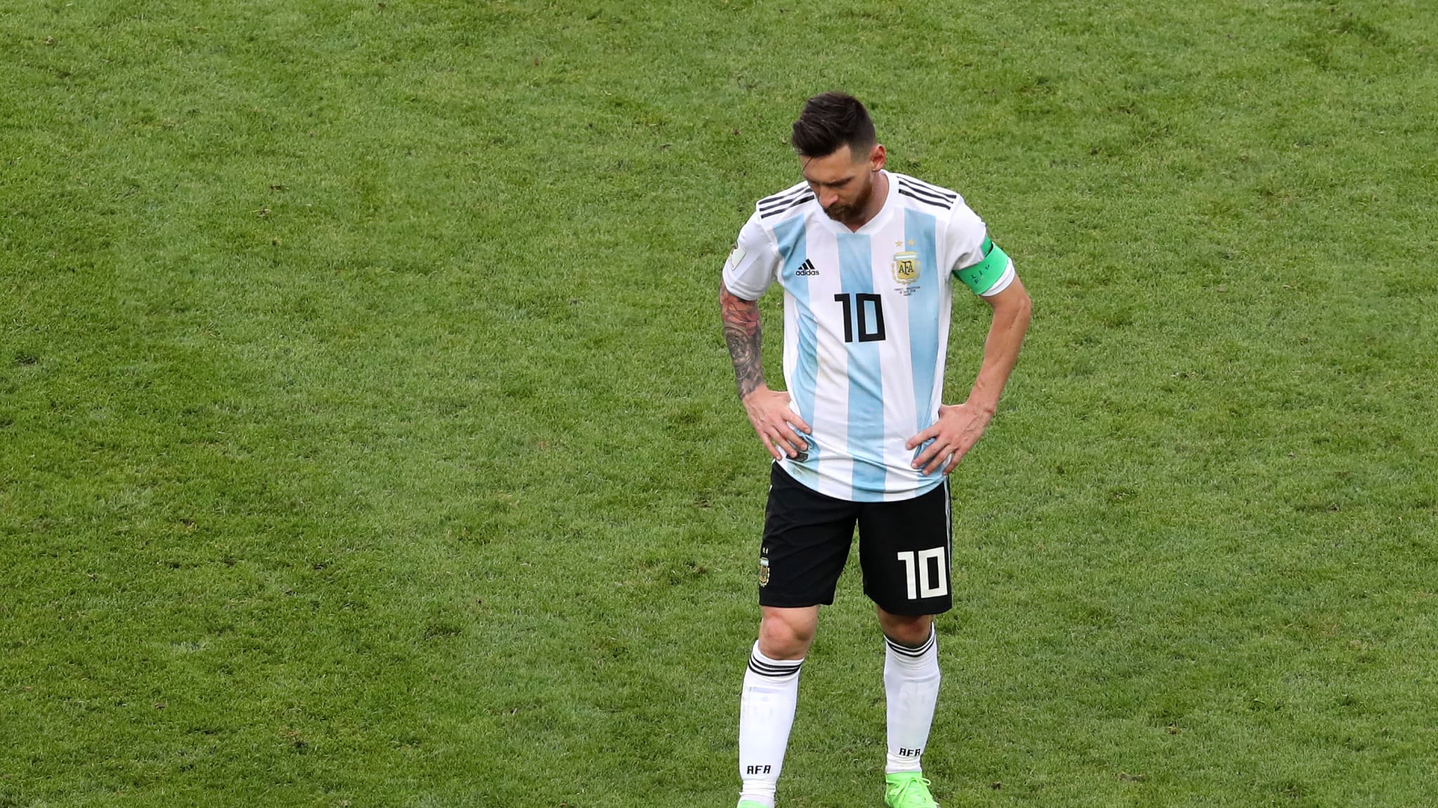 CDM 2018 – Images: La déception de Messi après la défaite contre le France