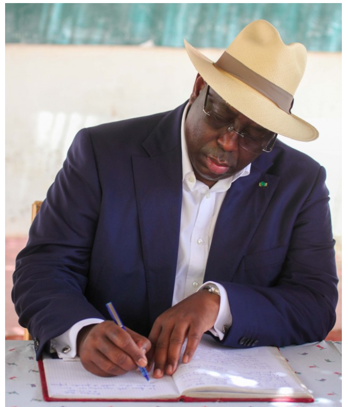 Korité 2023 : Macky Sall accorde la grâce à plus 500 détenus