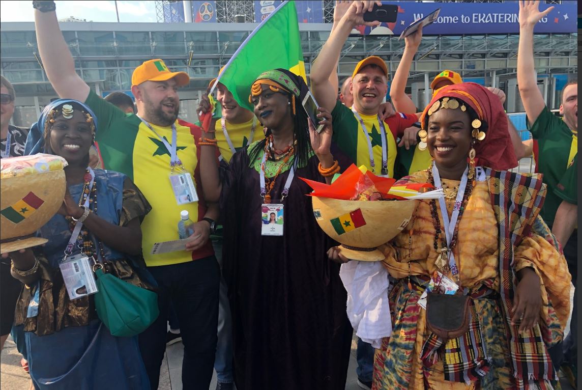 (03 Photos) Mondial 2018: Les sénégalaises exportent leur « Thiossane » en Russie!