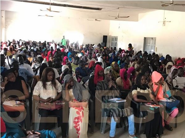 Synthèse de philosophie: Amadou Bâ accompagne les élèves de Dakar…