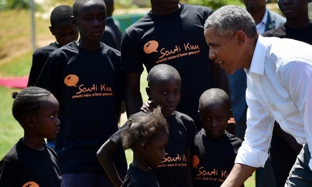 Barack Obama rend visite à sa famille au Kénya…