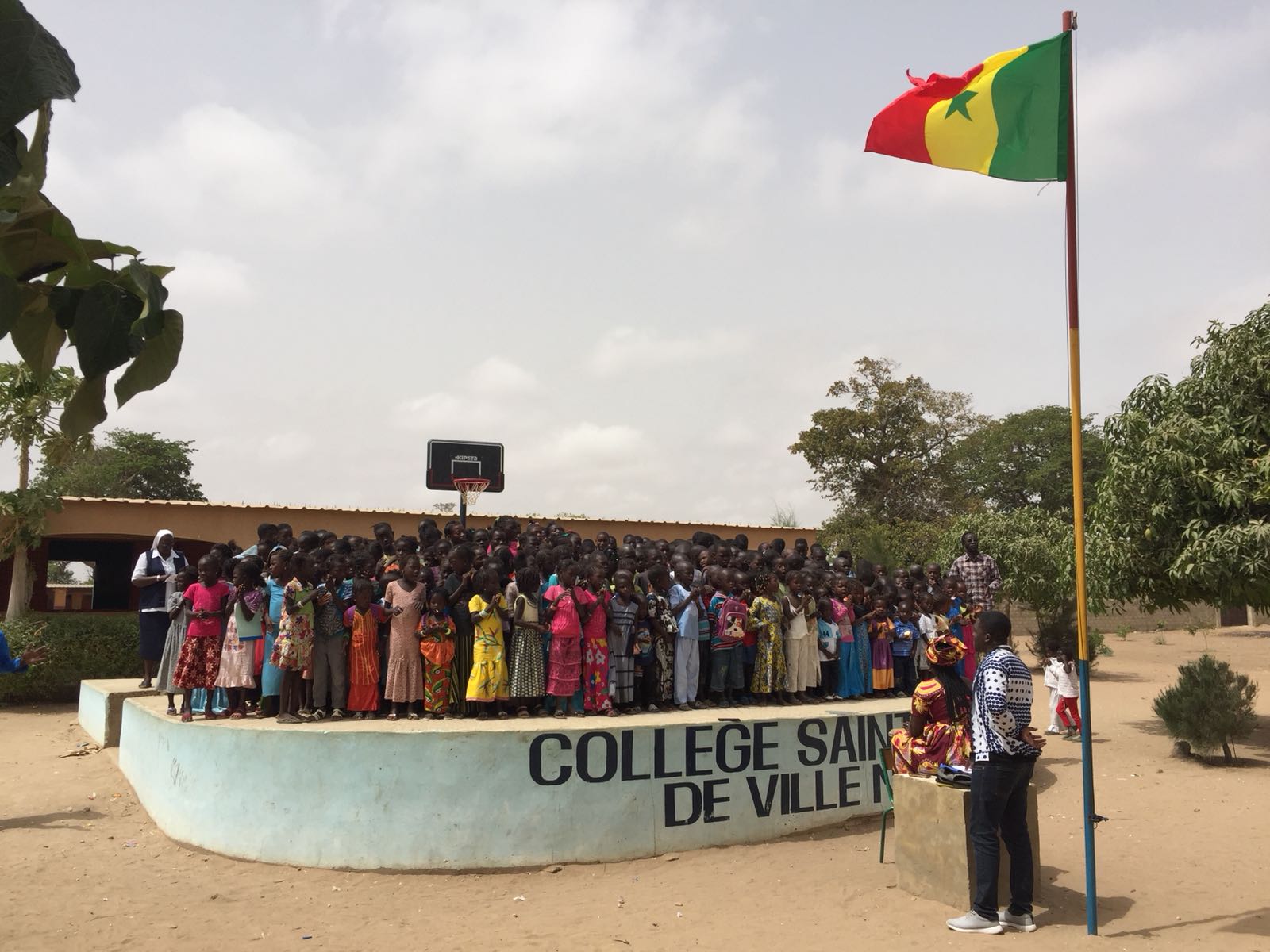 Reportage : Au Sénégal, des enfants vont à l’école grâce au parrainage des familles françaises