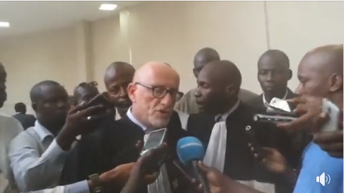 Vidéo: procès Khalifa Sall, ses avocats boudent la salle et dénoncent une… -Regardez!