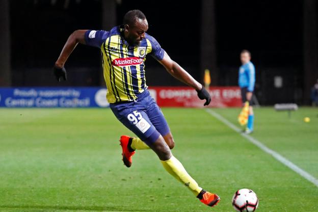 Australie : Usain Bolt fait ses débuts de footballeur professionnel… Regardez !