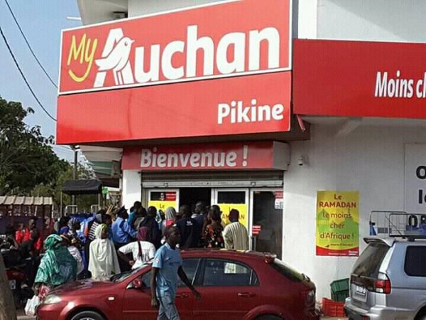 Audio: Lancement officiel du collectif « Auchan Reste » pour s’opposer à « Auchan Dégage »