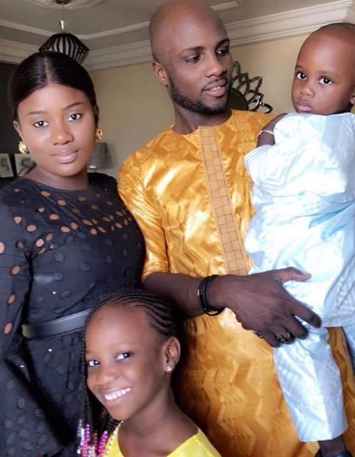 Arrête sur image: Aba No Stress avec sa petite famille en mode Tabaski